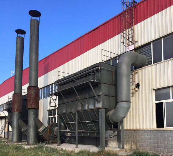 除塵器現(xiàn)場圖 除塵器現(xiàn)場圖